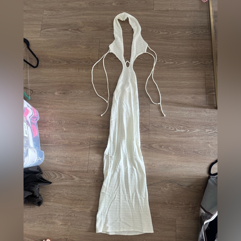 PrettyLittleThing White Ribbed Knit Midi Dress